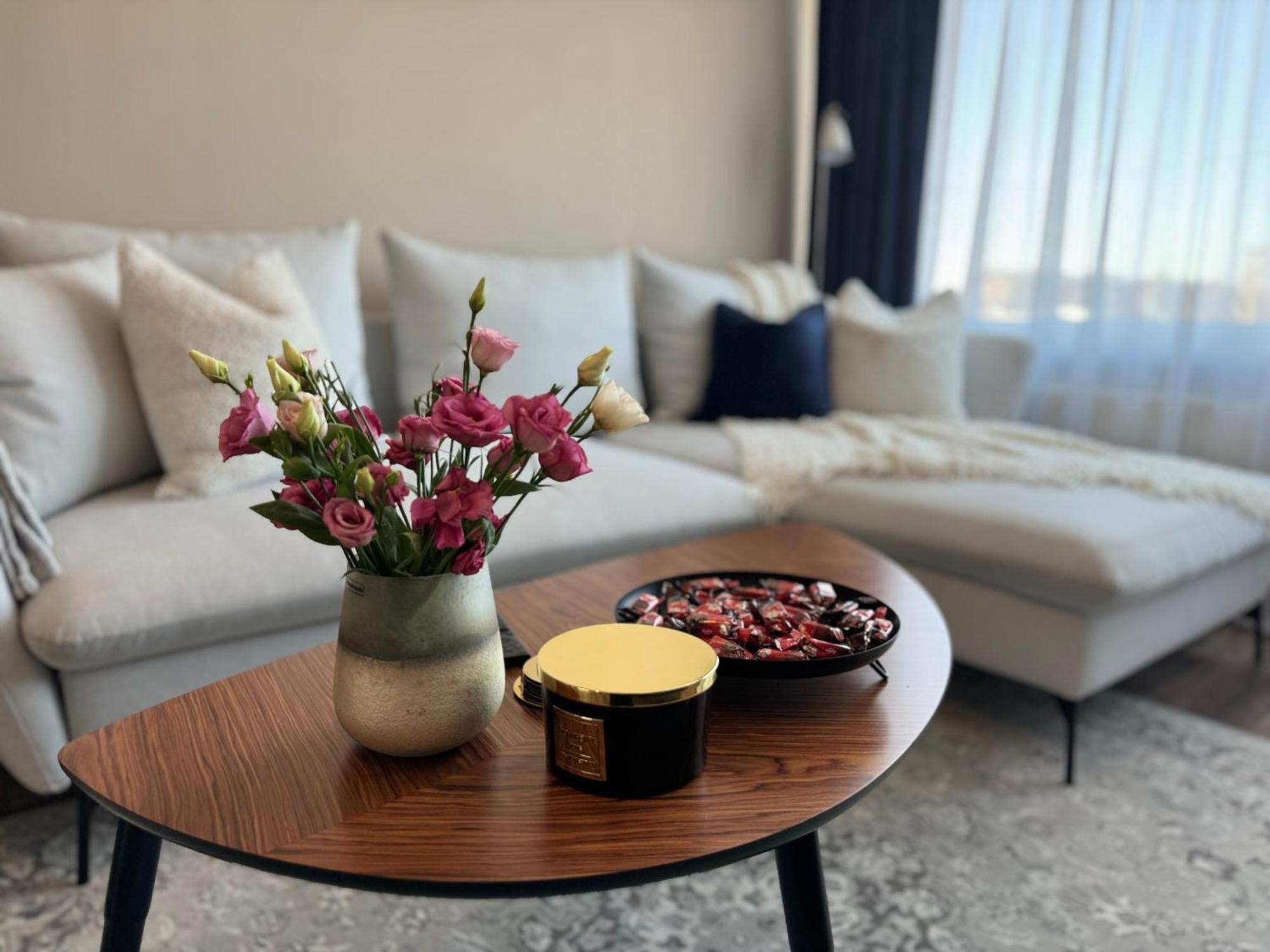 City Chic Rental Valmiera Buitenkant foto